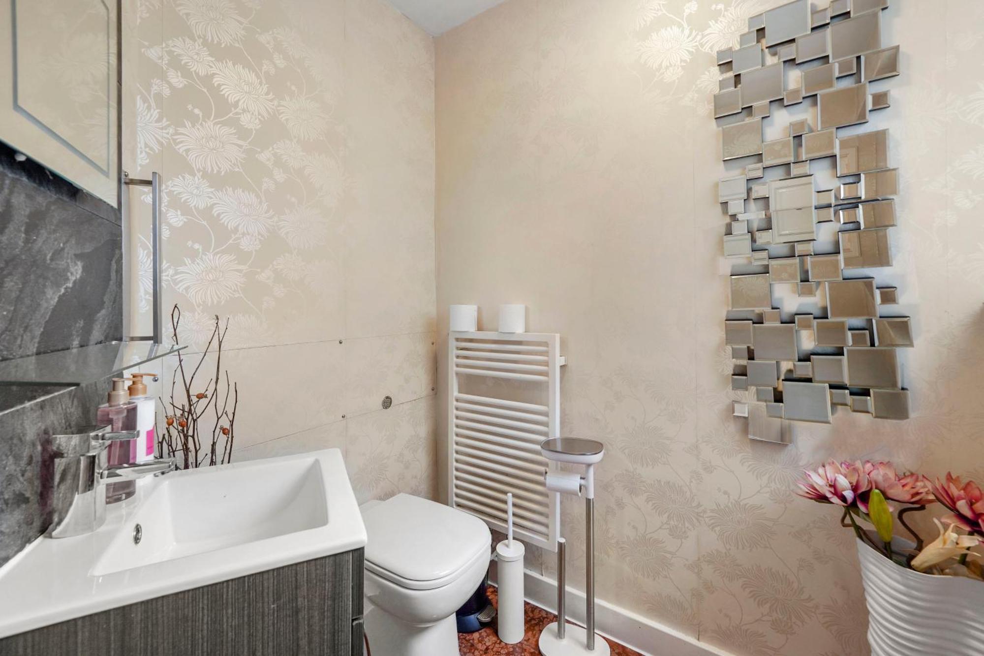 Mews House London With Private Patio & Parking别墅 外观 照片