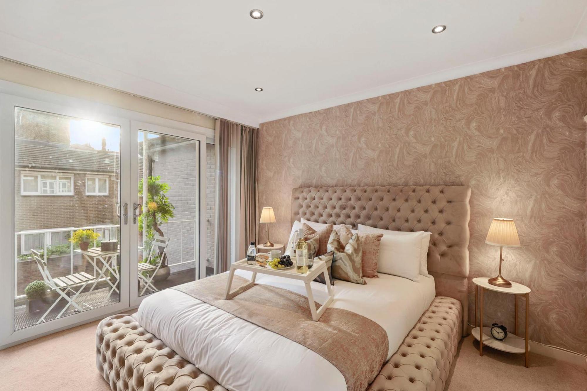 Mews House London With Private Patio & Parking别墅 外观 照片